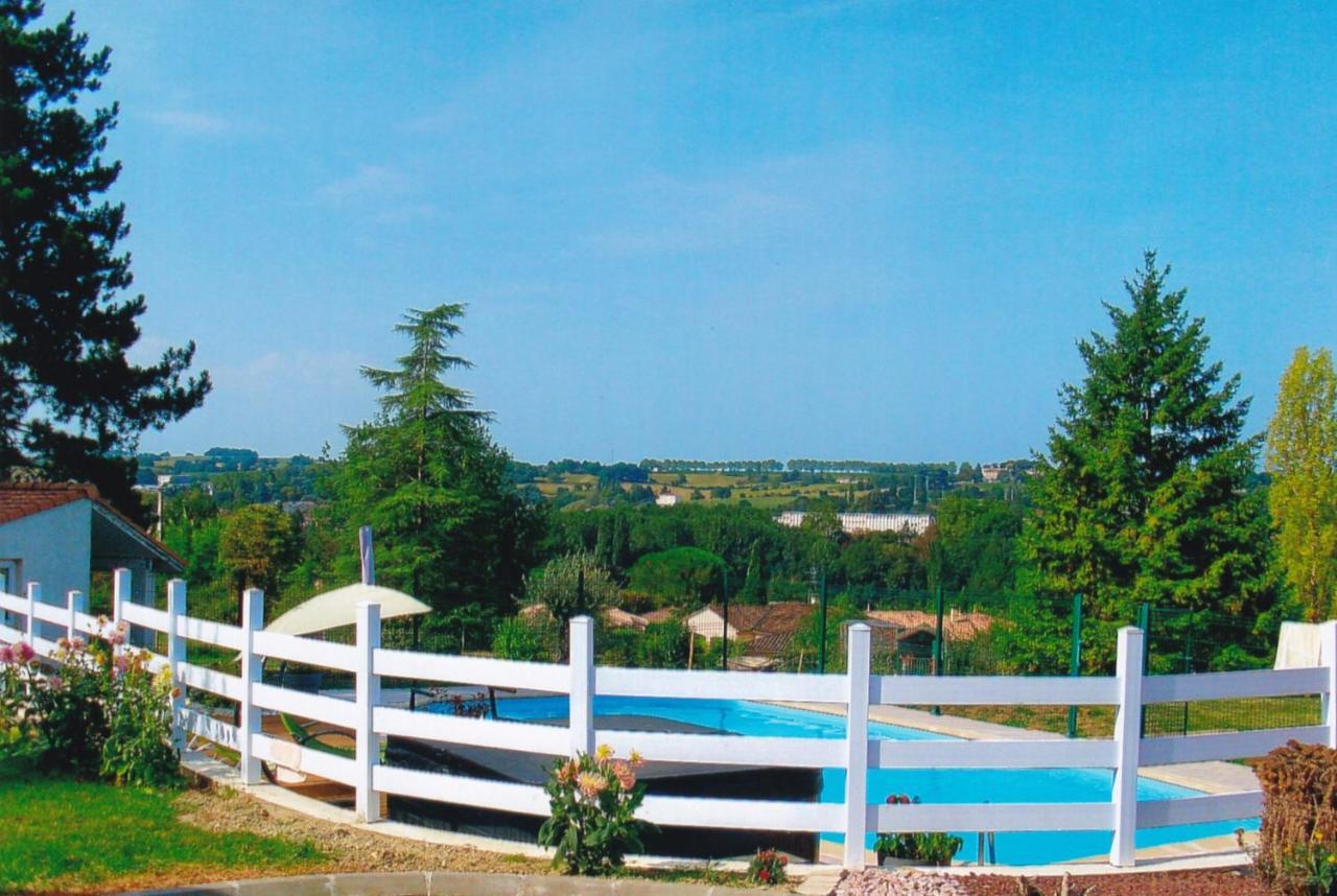 Chambre D'Hotes A Nerac Luaran gambar